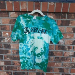 Tie-dye Volleyball BC T-shirt ( size M)